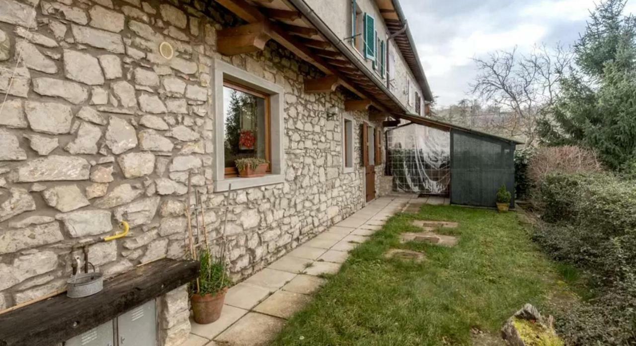 Casa Mazzocchi Vista Su Poppi Villa Exterior photo